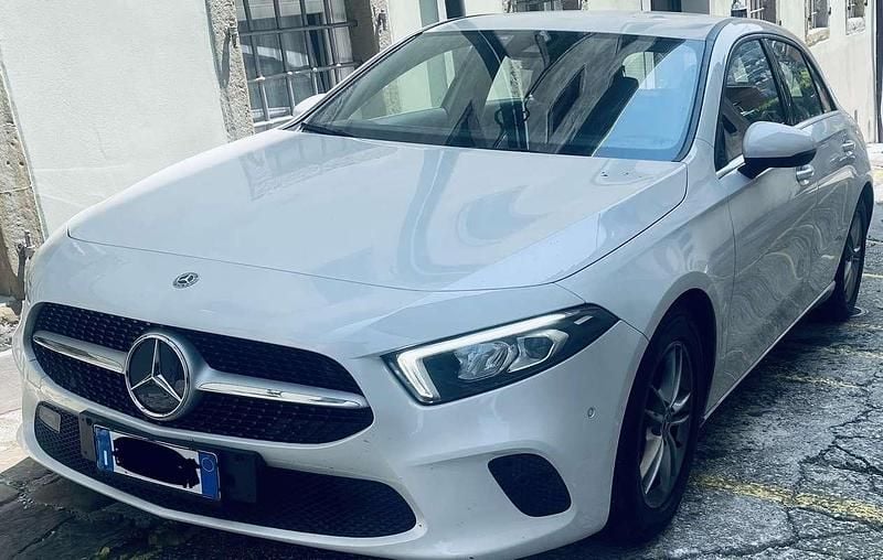 Usata Mercedes A180 Business 116 CV (85 kW) 2019 Berlina