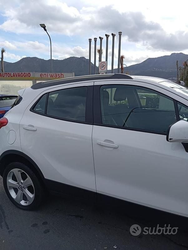 Usata Opel Mokka 130 CV (95 kW) 2014 Bianco SUV