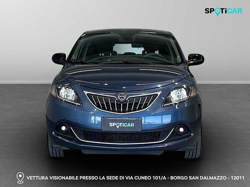 Usata Lancia Ypsilon Gold 70 CV (51 kW) 2021 Blu Utilitaria