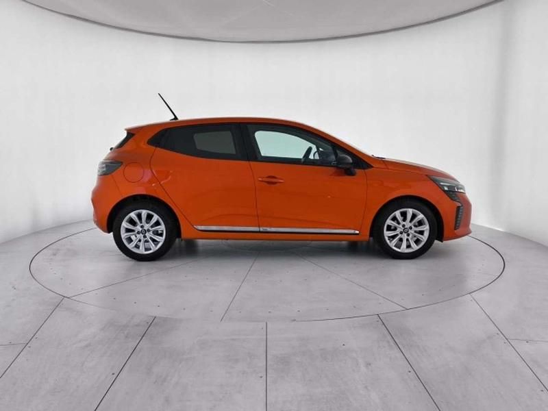 Usata Renault Clio V Evolution 67 CV (49 kW) 2024 Orange valencia Berlina