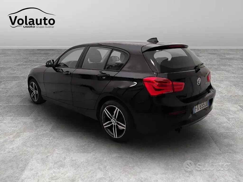 Gebraucht BMW 118 Sport Line 150 PS (110 kW) 2019 Schwarz Kleinwagen