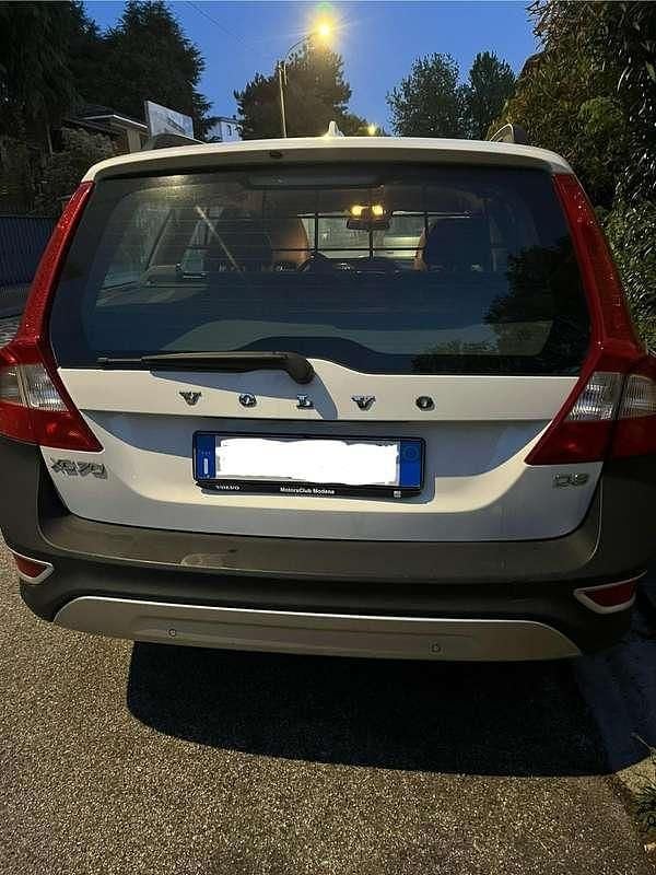 Usata Volvo XC70 Kinetic 163 CV (119 kW) 2012 Bianco Station wagon