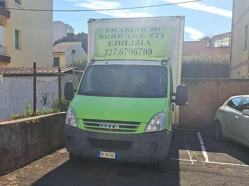 Usata Iveco Daily 101 CV (74 kW) 2007 Bianco Furgone