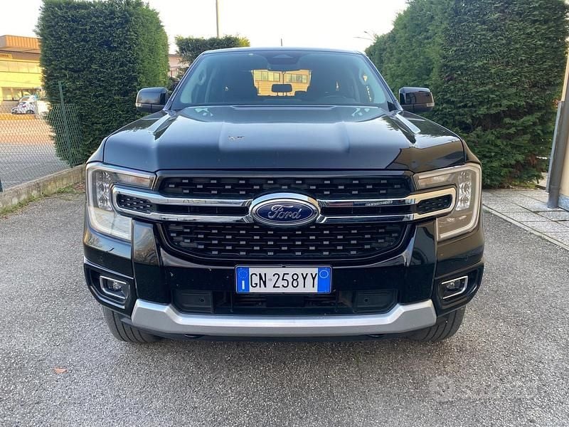 Usata Ford Ranger Limited 205 CV (150 kW) 2023 Nero Pick-up