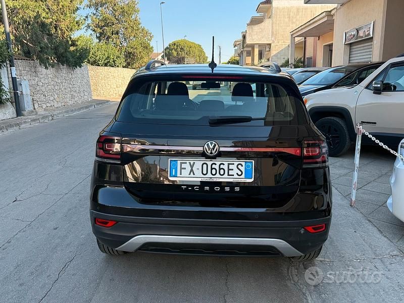 Begagnad VW T-Cross Style 116 HK (85 kW) 2019 Svart SUV