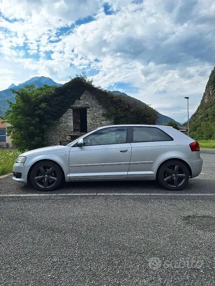 Usata Audi A3 S-Line 140 CV (102 kW) 2009 Grigio Utilitaria