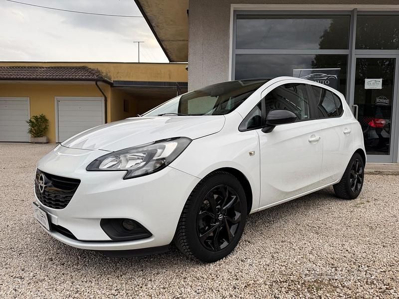 Usata Opel Corsa 75 CV (55 kW) 2017 Bianco Utilitaria