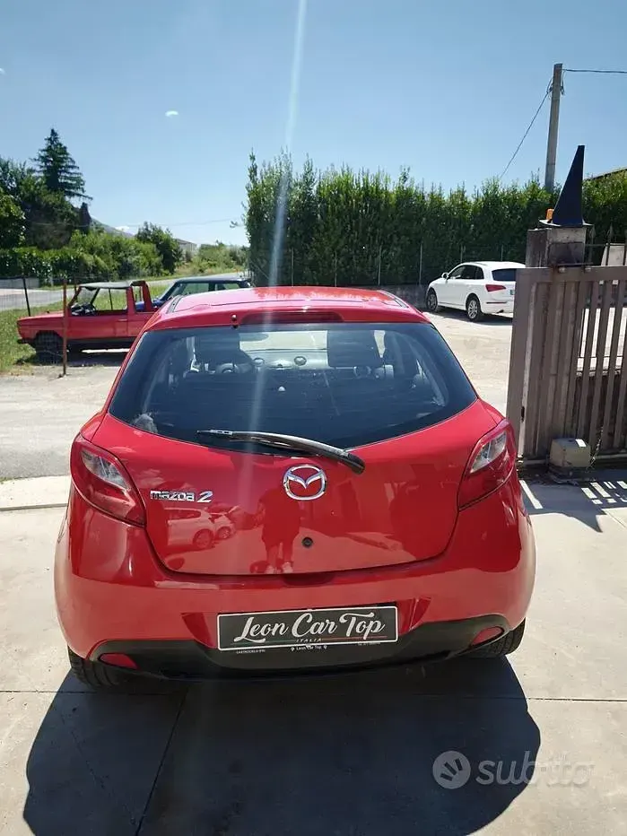 Usata Mazda 2 68 CV (50 kW) 2008 Rosso Utilitaria