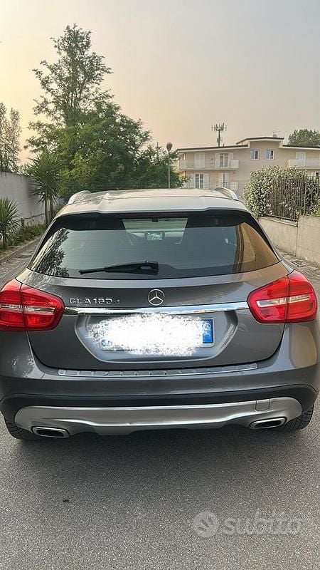 Usata Mercedes GLA180 2016 Grigio SUV
