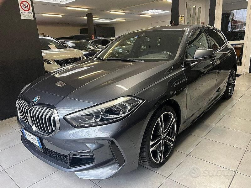 Usata BMW 116 M Sport 116 CV (85 kW) 2021 Grigio Utilitaria