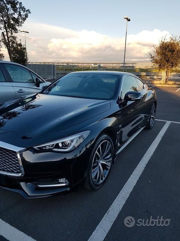 Nero Usata 2016 Infiniti Q60 Premium Coupé | 30.000 € - Immagine 1/4