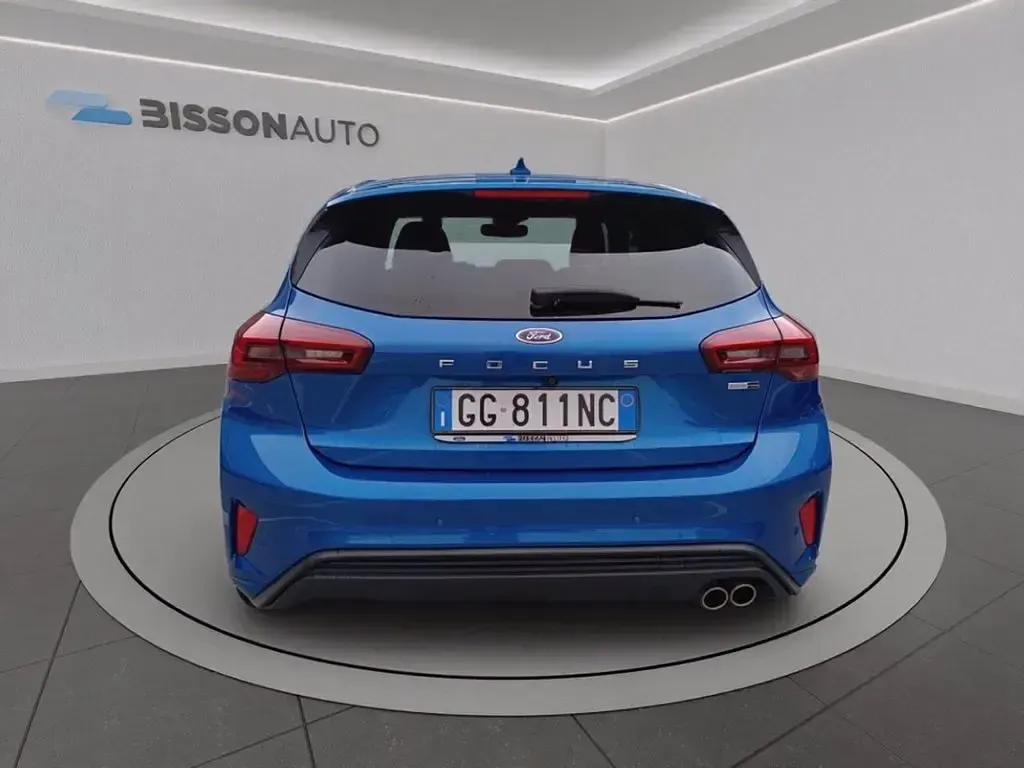 Usata Ford Focus ST-Line 125 CV (91 kW) 2022 Blu desert Berlina