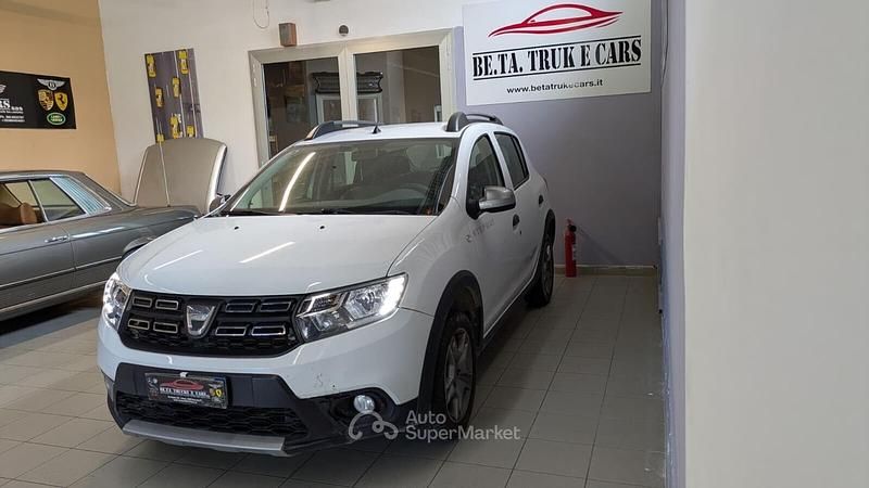 Usata Dacia Sandero Acces 73 CV (53 kW) 2020 Bianco Utilitaria
