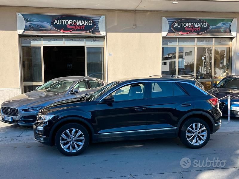 Usata VW T-Roc Style 116 CV (85 kW) 2019 Nero SUV