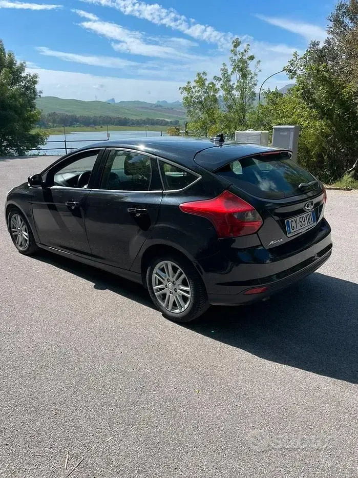 Usata Ford Focus Business Edition 95 CV (69 kW) 2013 Nero Berlina