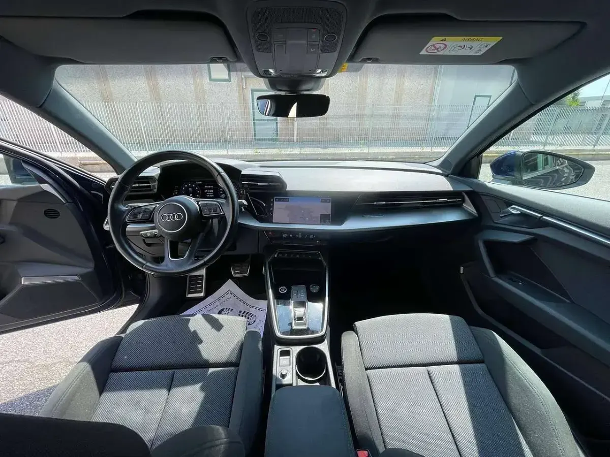 Usata Audi A3 Ambiente 131 CV (96 kW) 2020 Blu/azzurro Berlina