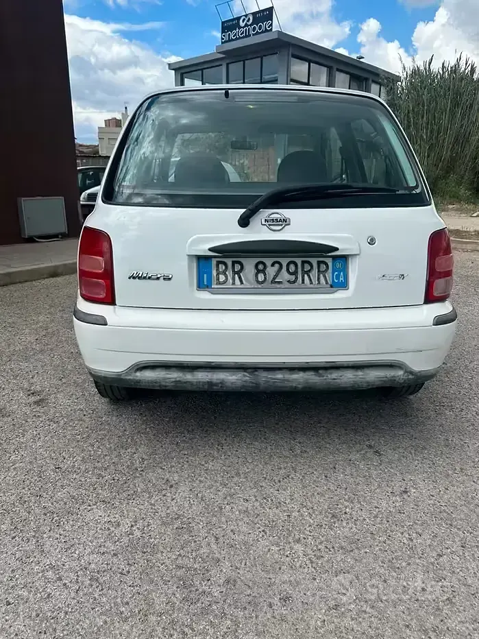 Usata Nissan Micra 60 CV (44 kW) 2001 Bianco Utilitaria