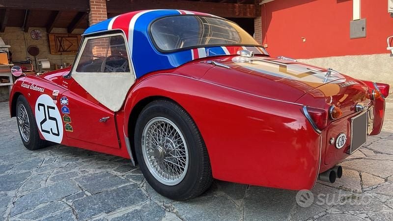 Usata Triumph TR3 1960 Rosso Cabrio