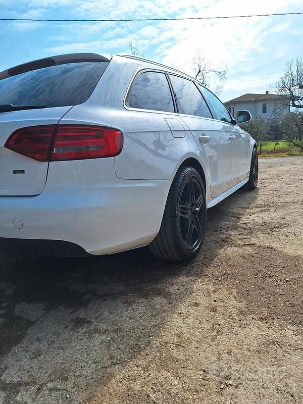 Usata Audi A4 Ambiente 140 CV (102 kW) 2008 Bianco Station wagon