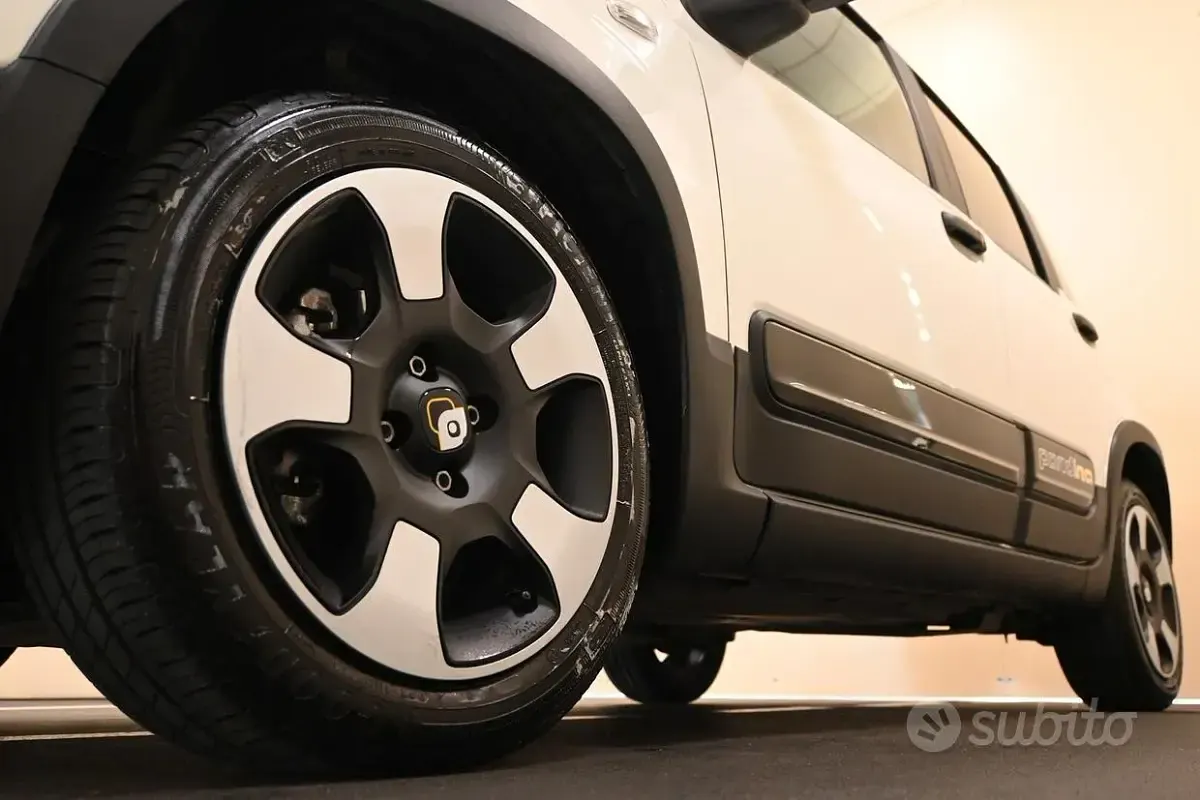 Usata Fiat Panda Cross Cross 69 CV (50 kW) 2025 Bianco Utilitaria