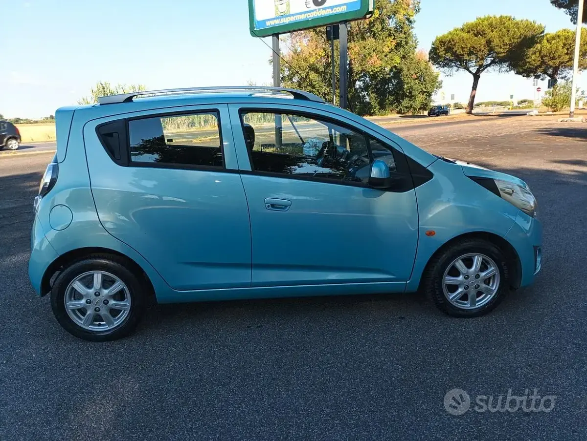 Usata Chevrolet Spark 68 CV (50 kW) 2011 Verde Utilitaria