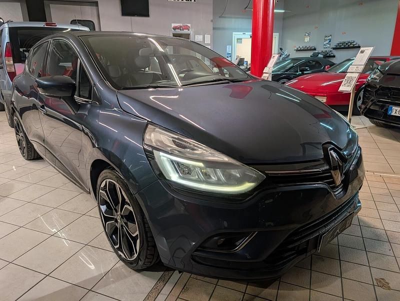 Usata Renault Clio IV 102 CV (75 kW) 2017 Grigio Berlina