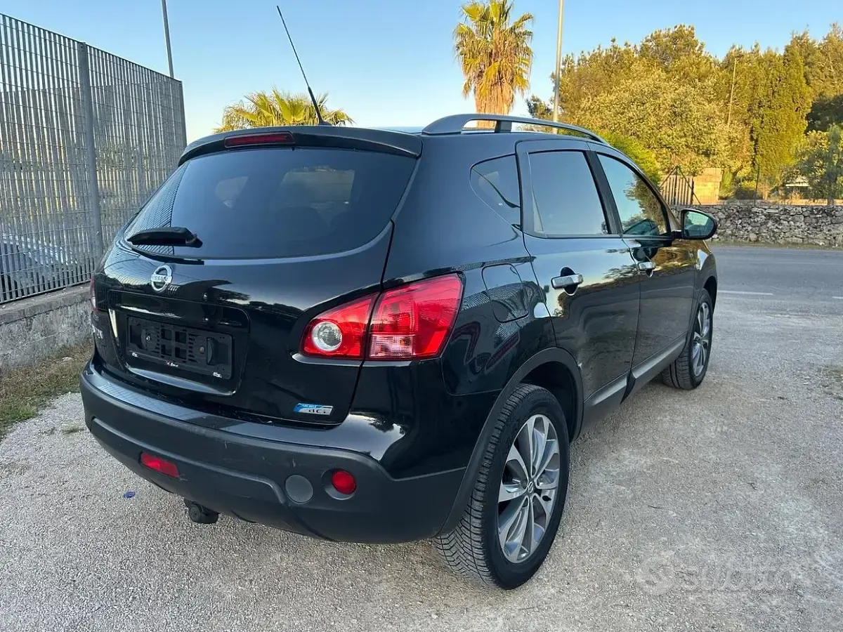 Usata Nissan Qashqai N-TEC 110 CV (80 kW) 2011 Nero SUV
