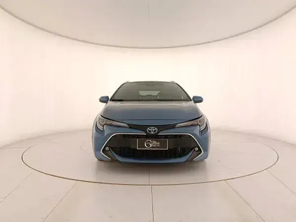 Usata Toyota Corolla Lounge 152 CV (111 kW) 2021 Bleu Station wagon