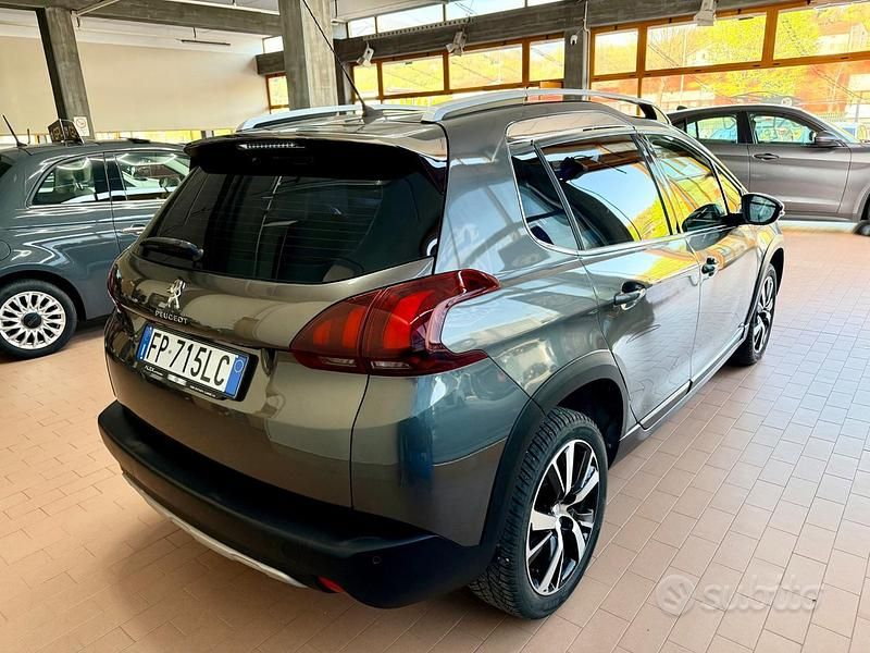 Usata Peugeot 2008 120 CV (88 kW) 2018 Grigio SUV