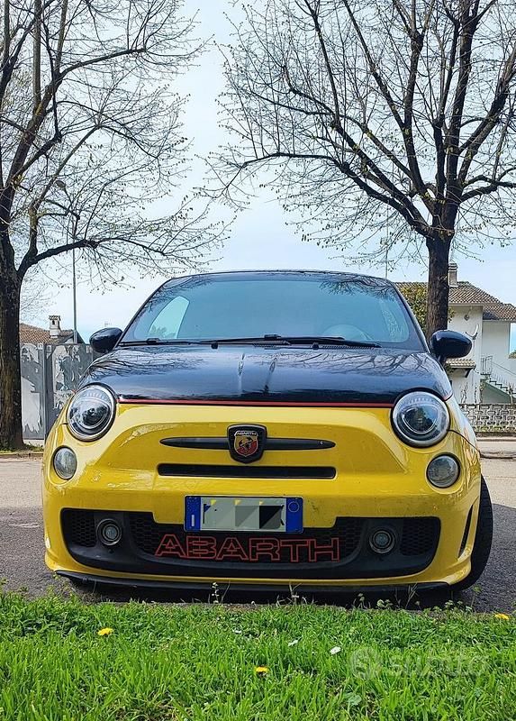 Usata Abarth 500 180 CV (132 kW) 2017 Giallo