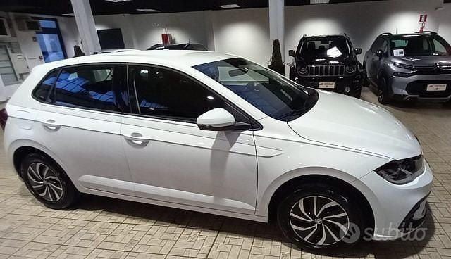 Usata VW Polo Life 95 CV (69 kW) 2023 Bianco Berlina