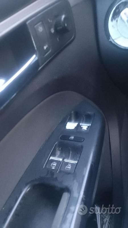 Usata VW Touran 101 CV (74 kW) 2004 Grigio Monovolume