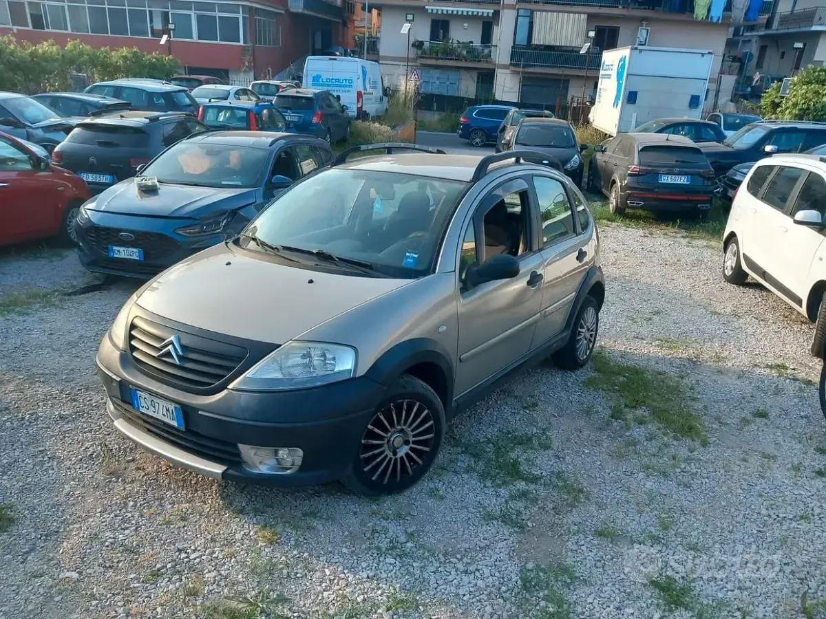 Usata Citroën C3 Exclusive 68 CV (50 kW) 2005 Berlina