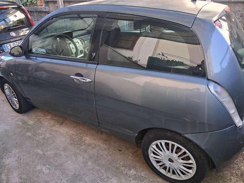 Usata Lancia Ypsilon 60 CV (44 kW) 2008 Utilitaria