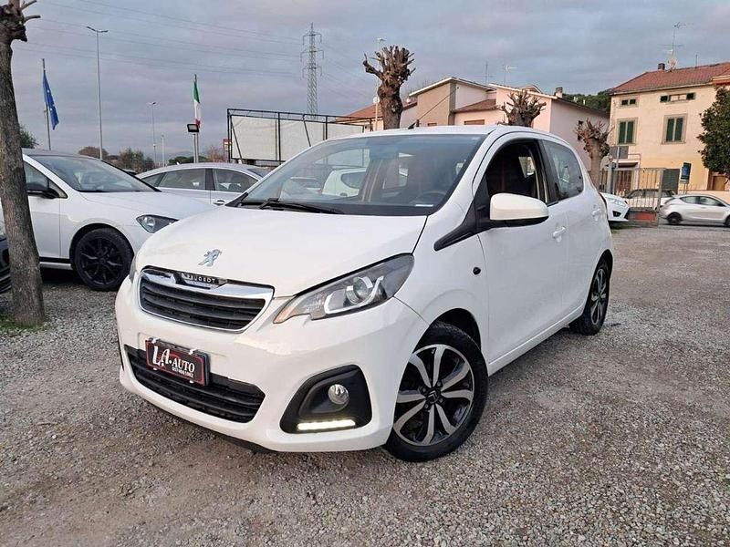 Bianco Usata 2016 Peugeot 108 Allure Due volumi | 8490 € (Buon prezzo) - Immagine 1/4