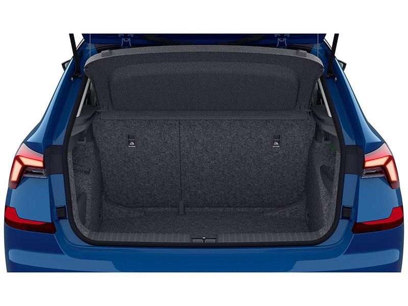 Nuova Skoda Kamiq 116 CV (85 kW) 2026 Blu race metallizzato nero tulipano perl SUV