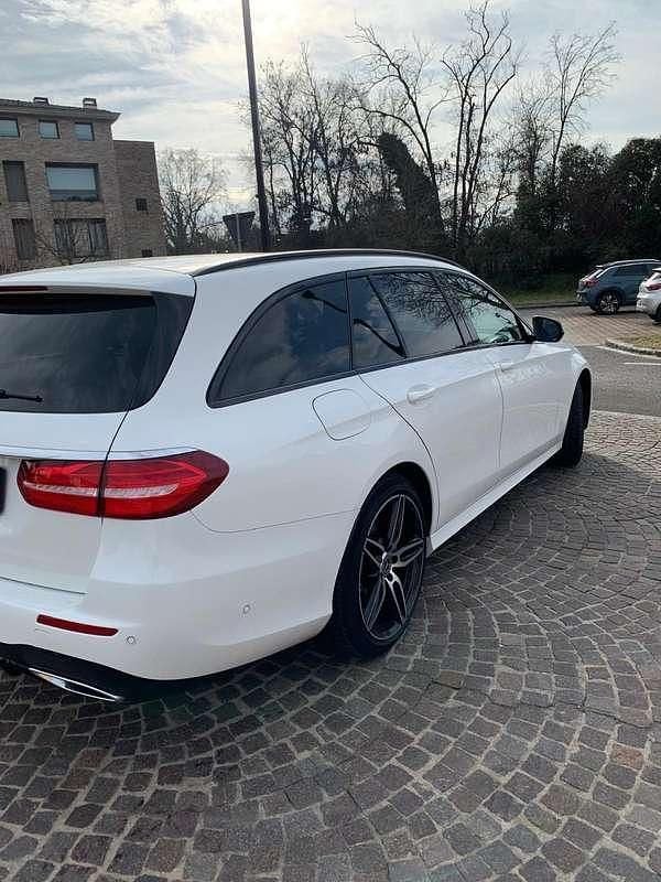 Usata Mercedes E220 AMG line 194 CV (142 kW) 2018 Station wagon