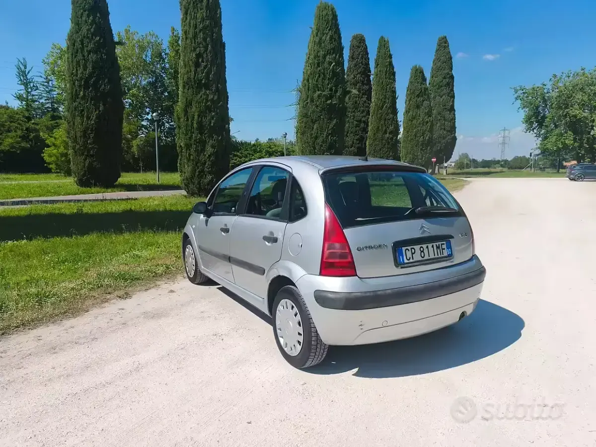 Usata Citroën C3 60 CV (44 kW) 2004 Grigio Berlina
