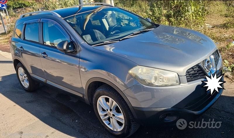 Grigio Usata 2010 Nissan Qashqai +2 Acenta SUV | 5500 € (Buon prezzo) - Immagine 1/4