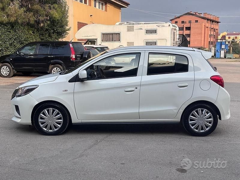 Usata Mitsubishi Space Star 80 CV (58 kW) 2021 Bianco Utilitaria