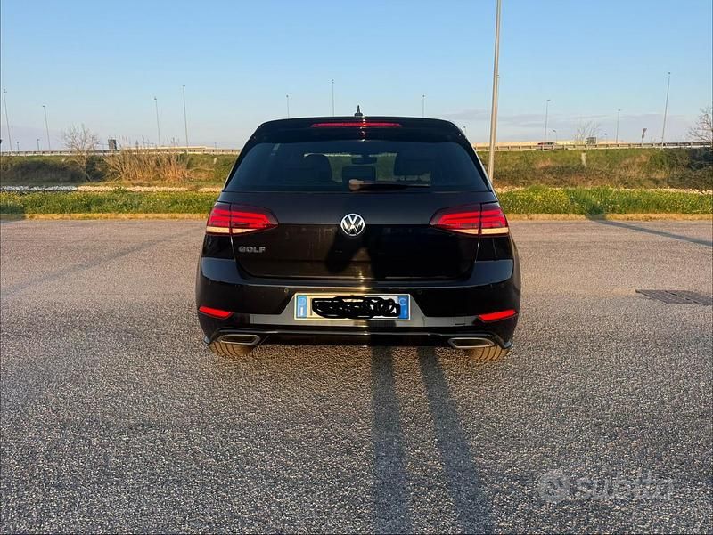 Usata VW Golf VII R-line 150 CV (110 kW) 2019 Nero Berlina