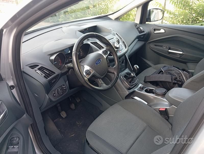 Usata Ford C-MAX 115 CV (84 kW) 2012 Grigio Monovolume