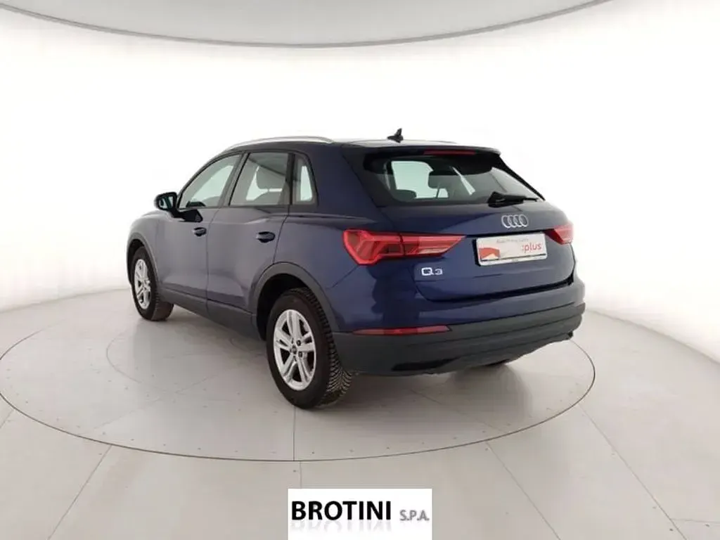 Usata Audi Q3 Business 150 CV (110 kW) 2023 Blu navarra metallizzato SUV