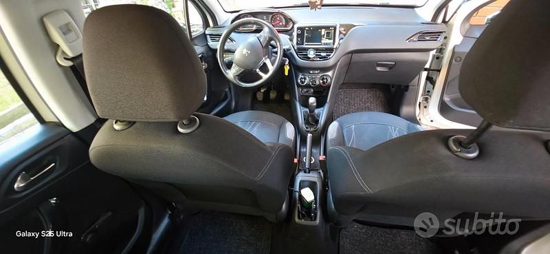 Usata Peugeot 2008 68 CV (50 kW) 2014 Bianco SUV