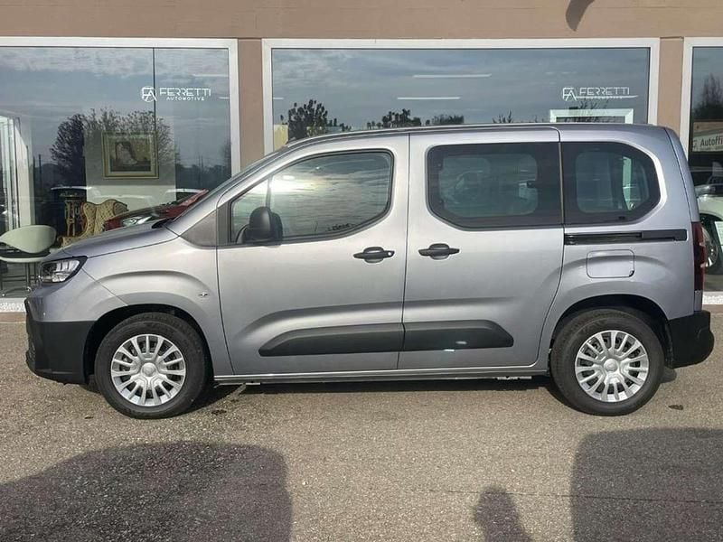 Nuova Toyota Proace Verso City 110 CV (80 kW) 2026 Argento Station wagon