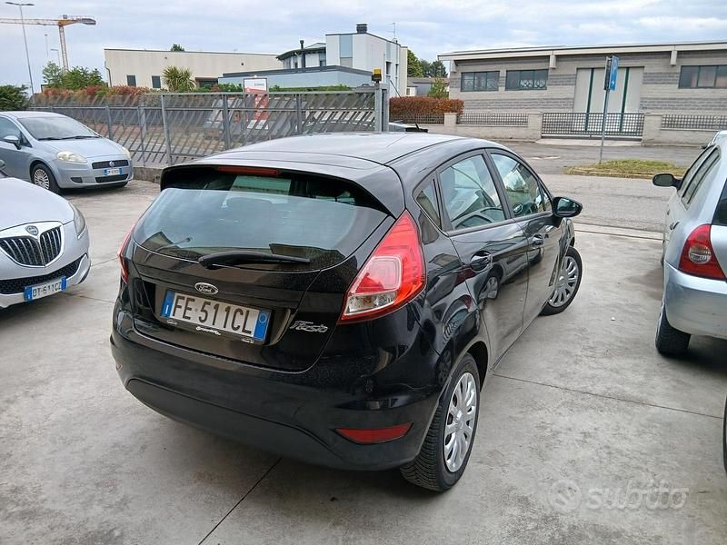 Usata Ford Fiesta Titanium 75 CV (55 kW) 2016 Nero Berlina