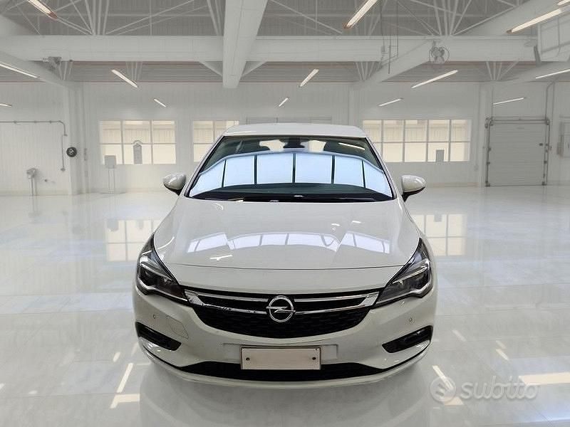 Usata Opel Astra Business 136 CV (100 kW) 2017 Bianco Berlina