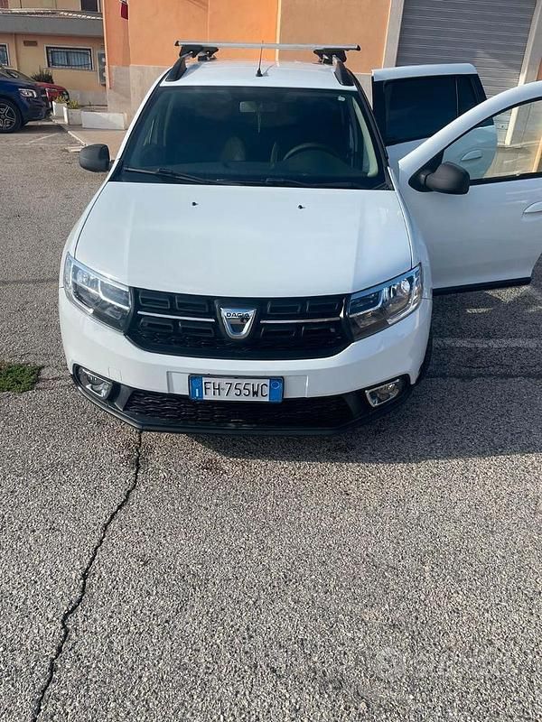 Usata Dacia Logan 90 CV (66 kW) 2017 Bianco Berlina