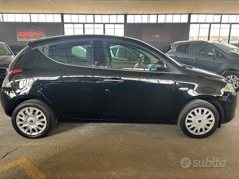 Usata Lancia Ypsilon S 69 CV (50 kW) 2012 Nero Utilitaria
