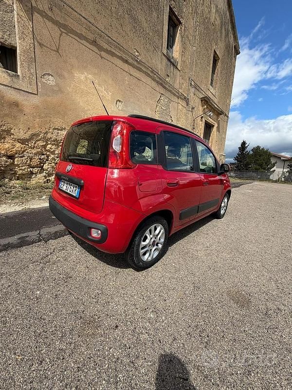 Usata Fiat Panda 69 CV (50 kW) 2013 Rosso Utilitaria